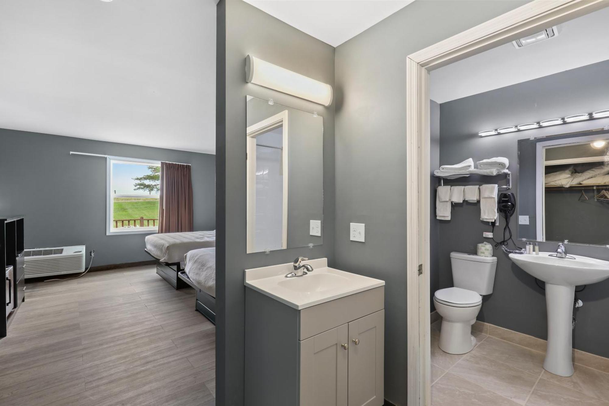 Four Seasons Country Inn Глазгоу Екстериор снимка